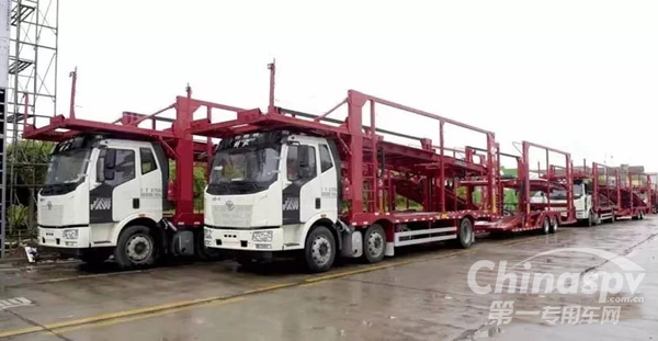 中集華駿中置軸轎運(yùn)車批量交付長春
