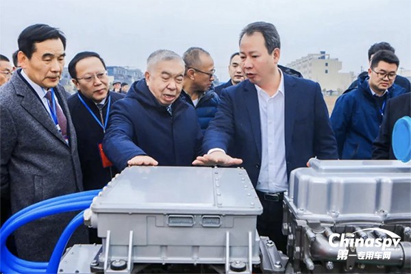 玉柴全球首款混合動(dòng)力電驅(qū)無級變速動(dòng)力總成獲贊