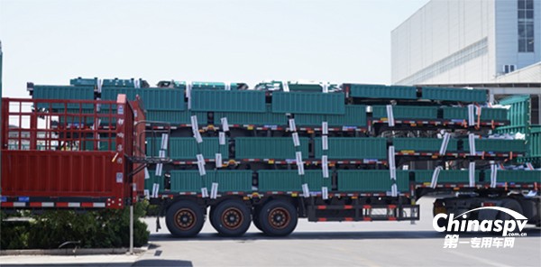 集裝箱、大件運(yùn)輸車(chē)