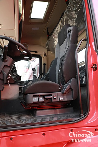 江淮星耀X5冷藏車:秋天的第一只大閘蟹，你嘗鮮了嗎？