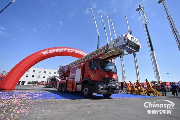 防災(zāi)、減災(zāi)、救災(zāi)，徐工數(shù)十臺“高精尖”應(yīng)急救援裝備奔赴全國各地