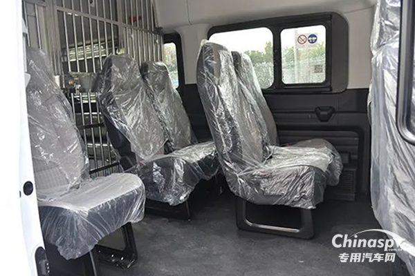 打造忠誠鐵衛(wèi) 筑牢“防火墻” 森源鴻馬多功能押解車發(fā)往吉林