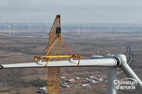 徐工：“全球第一吊”吊“全球混塔第一高”！正在鄂爾多斯上演