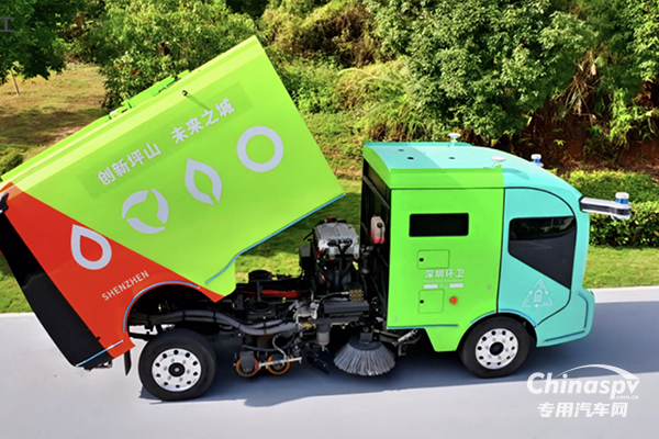 震撼上映！宇通自動駕駛環(huán)衛(wèi)駛?cè)雺粝霝硡^(qū)