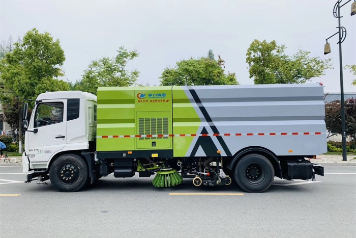 第396批次公告洗掃車(chē)統(tǒng)計(jì)分析：公示企業(yè)達(dá)32家純電動(dòng)洗掃車(chē)，新能源洗掃車(chē)占比80% 數(shù)量最多