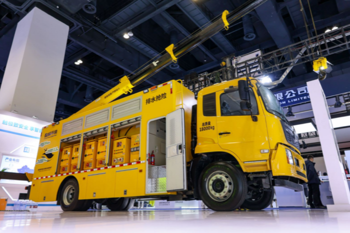 排澇?除雪?消防產(chǎn)品全鏈覆蓋 | 盈峰環(huán)境應(yīng)急裝備實(shí)力亮相中國(guó)國(guó)際應(yīng)急管理展覽會(huì)