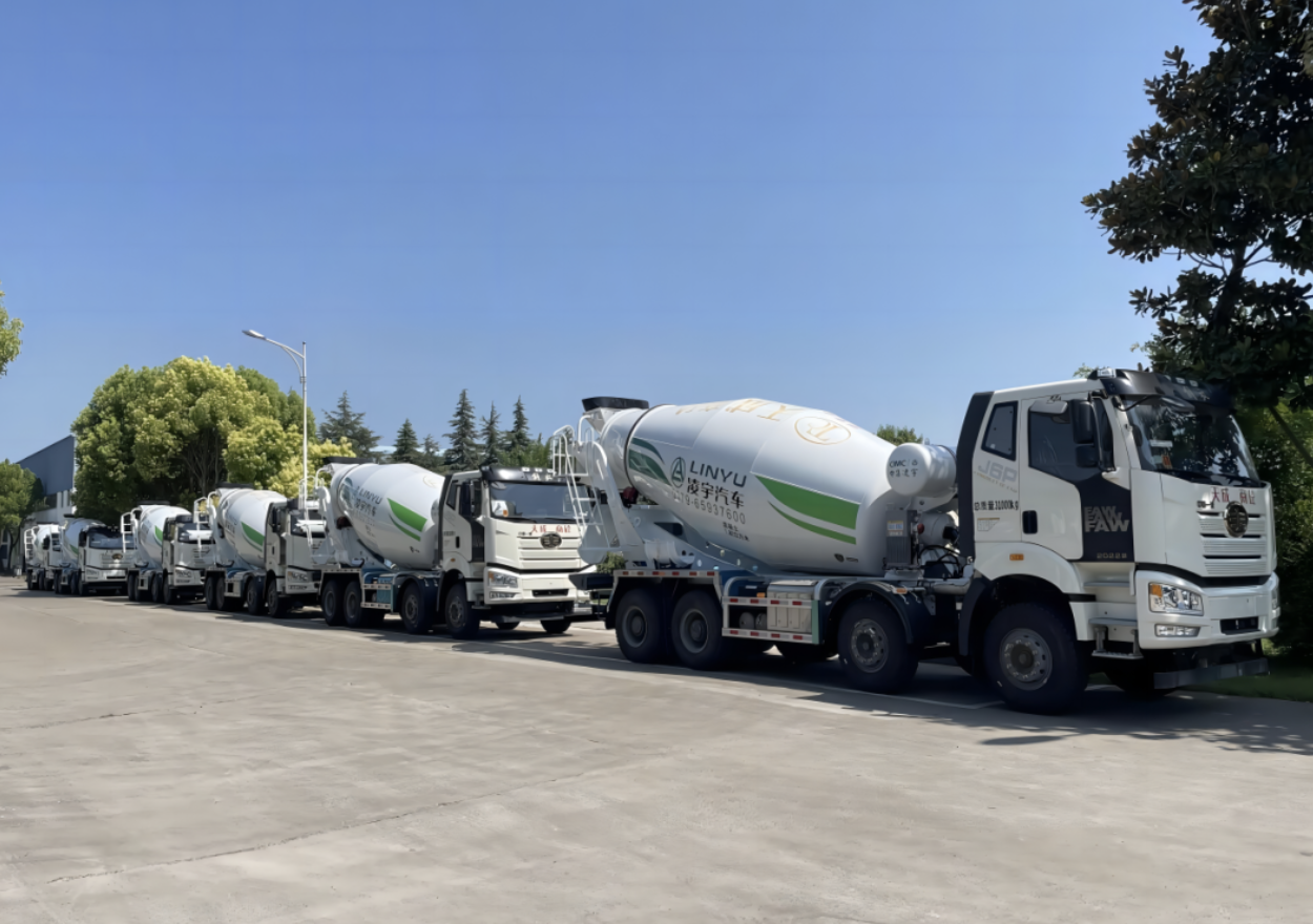 趁熱打鐵，霸氣出征!凌宇汽車秋天的第一次發(fā)車安排了！