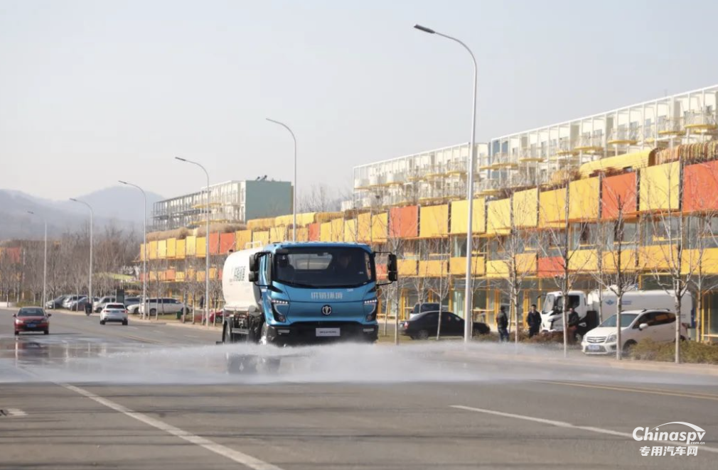 綠化噴灑車(chē)中的王牌 五征環(huán)?？萍?5方綠化噴灑車(chē)！