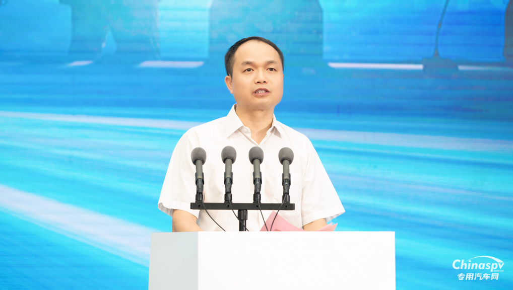 氣效卓然 領(lǐng)勢(shì)新程 解放悍V-LNG 中置軸轎運(yùn)車隆重上市！