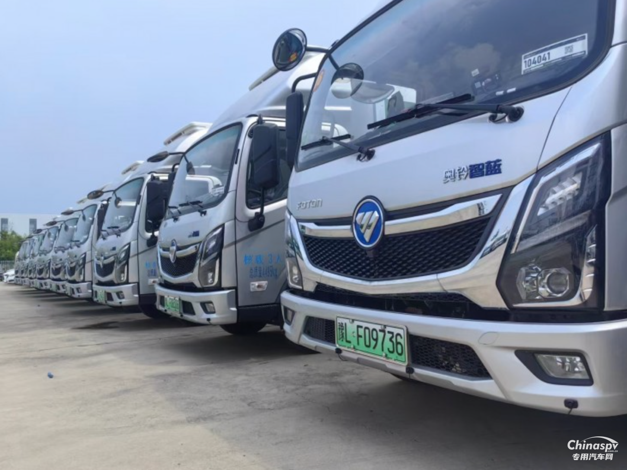 30輛奧鈴智藍(lán)HL冷藏車交付雙匯，高質(zhì)量守護(hù)學(xué)生盤中餐