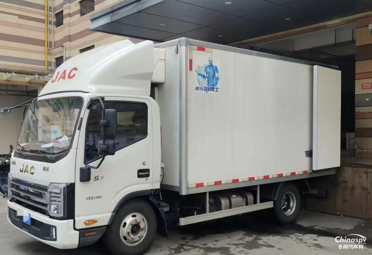 陳師傅：商超物流 拉貨能手 換車我還選江淮1卡和安徽康明斯動力！