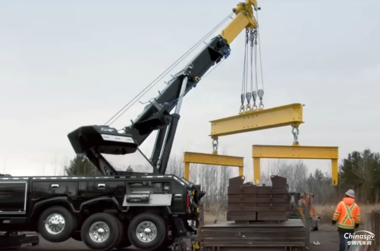 力量與靈活的完美碰撞，加拿大大型清障車市場新標(biāo)桿