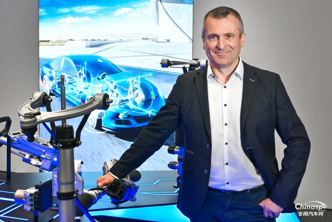 緊跟全球行業(yè)變革浪潮 采埃孚引領汽車底盤技術革新