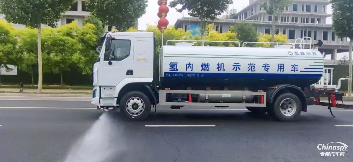 中國首臺(tái)商用車燃?xì)浒l(fā)動(dòng)機(jī)在河北滄州投用