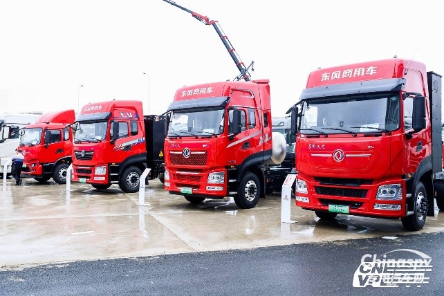 共繪產(chǎn)業(yè)新藍(lán)圖！東風(fēng)商用車再度亮相十堰新能源汽車零部件交易會(huì)