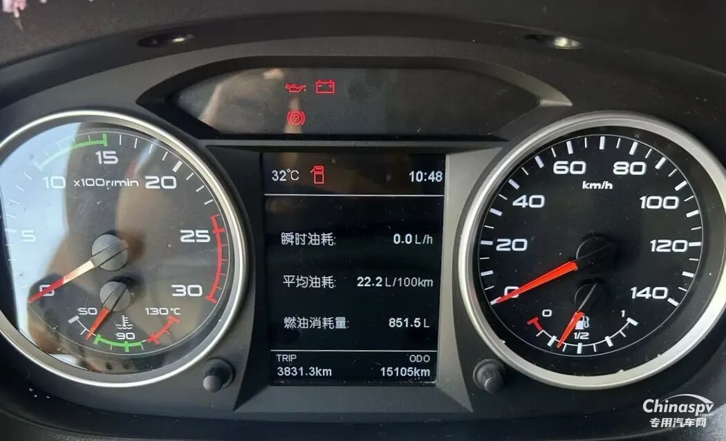 百公里油耗22L！玉柴大馬力重機成為陳師傅賺錢的“好拍檔”