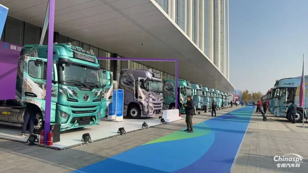 搭載伊思靈NTS2，陜汽X6000超凡旗艦版亮相