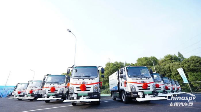 綠變成都，電動(dòng)先鋒 宇通新能源環(huán)衛(wèi)車助力“蓉城”環(huán)衛(wèi)高質(zhì)量發(fā)展
