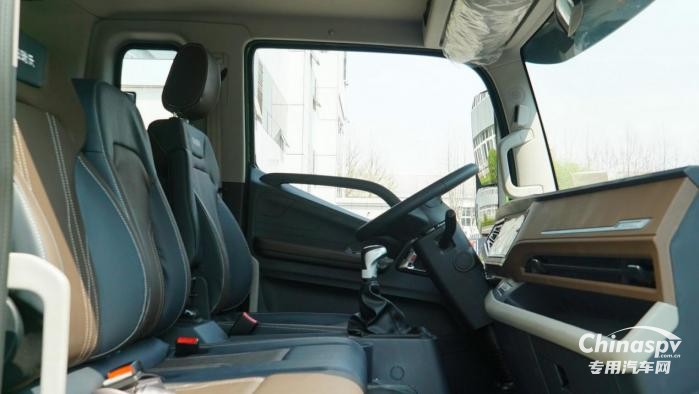 多拉多賺又合規(guī)，瑞沃大金剛ES5 Pro成工程用車新標(biāo)桿