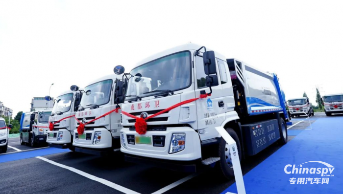 綠變成都，電動(dòng)先鋒 宇通新能源環(huán)衛(wèi)車助力“蓉城”環(huán)衛(wèi)高質(zhì)量發(fā)展