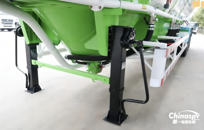 凌宇立式粉罐半掛車