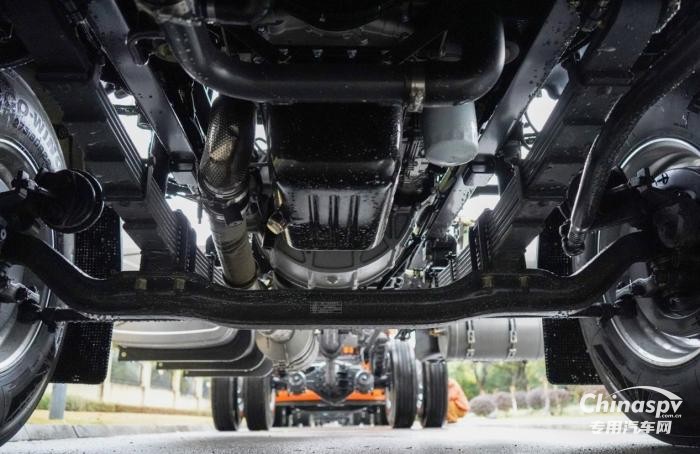 打冷快，油耗低，乘龍H5冷藏車全力迎戰(zhàn)冷鏈旺季