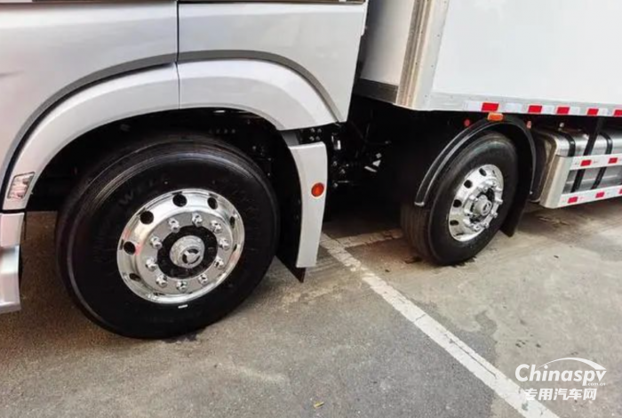 為冷鏈助力，為春運(yùn)“保鮮” 580大馬力北京追夢冷鏈車了解一下