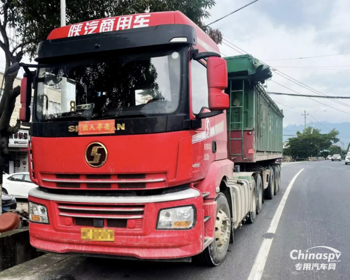 西安康明斯M10發(fā)動機(jī)輕松勝任砂石料運(yùn)輸，劉師傅為TA點(diǎn)贊！